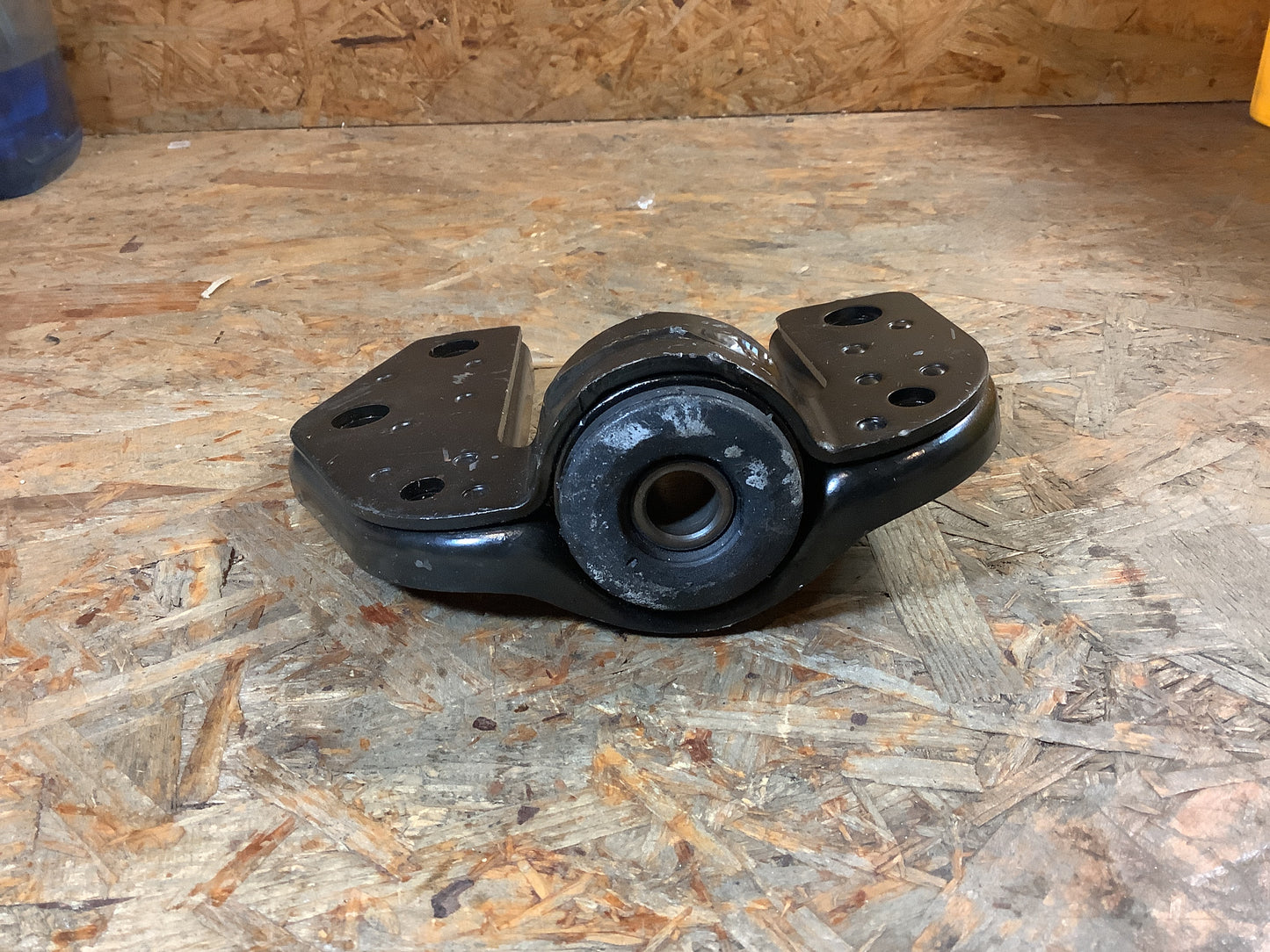 Corsa B/Combo Querlenkerlager rechts Original GM NEU