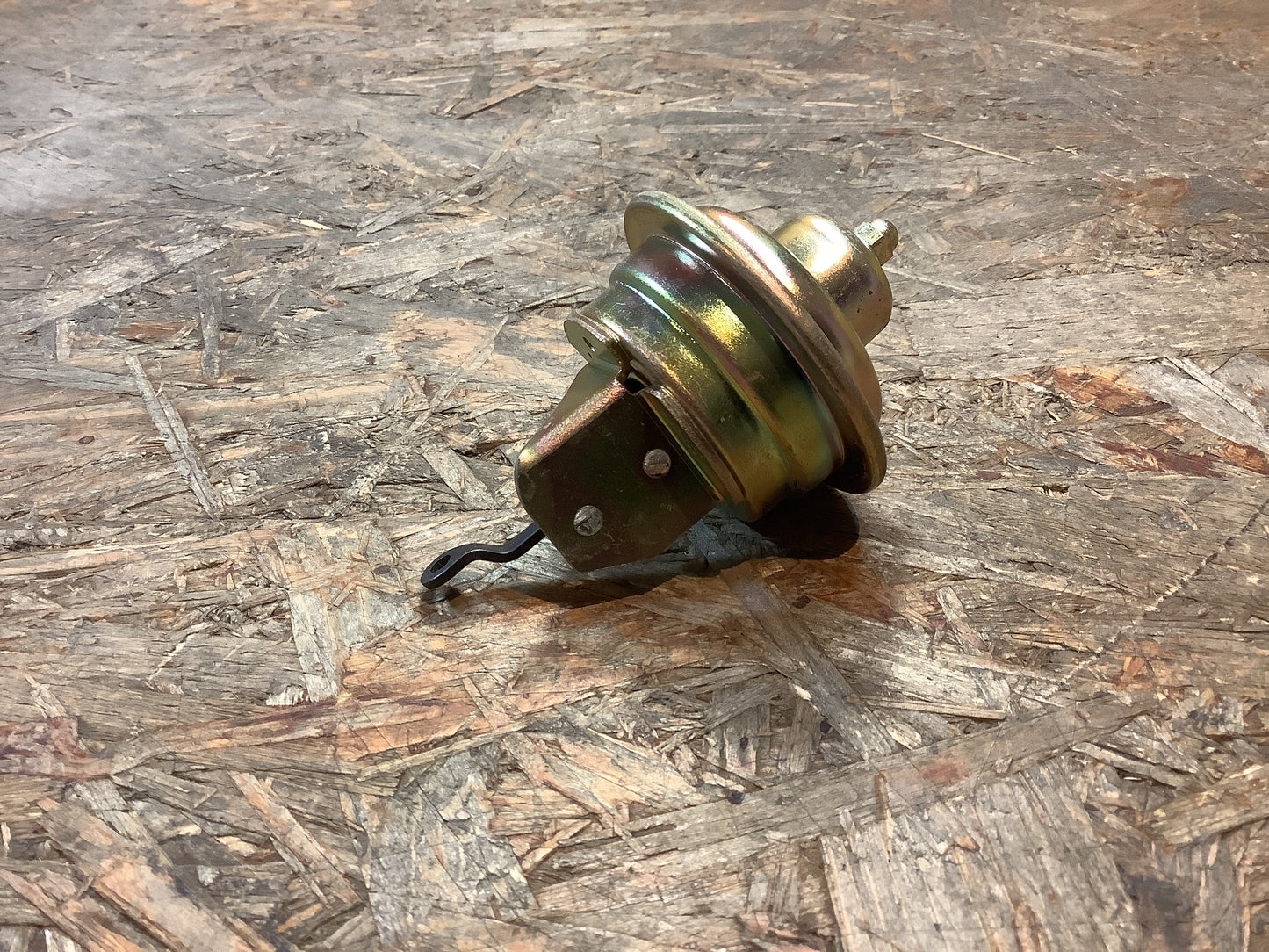 Mitsubishi Unterdruckdose Original Mitsubishi NEU