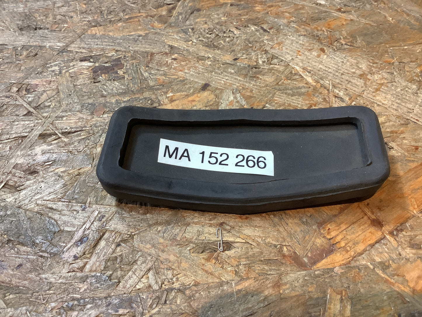 Mitsubishi Strada, 4WD - Mitsubishi L200 DCAB, K34T Pad, Beschleunigungspedal Original Mitsubishi NEU