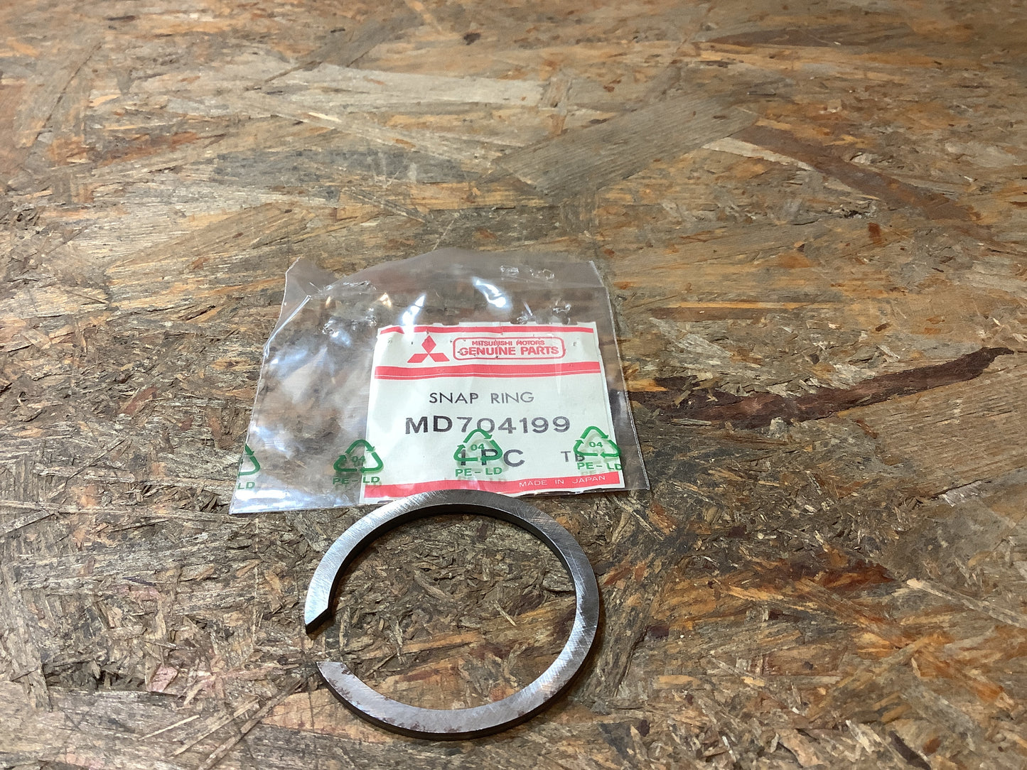 Mitsubishi Challenger - Mitsubishi Delica Space Gear/Cargo - Mitsubishi Delica Star Wagon/Van Sperring, T/F Original Mitsubishi NEU