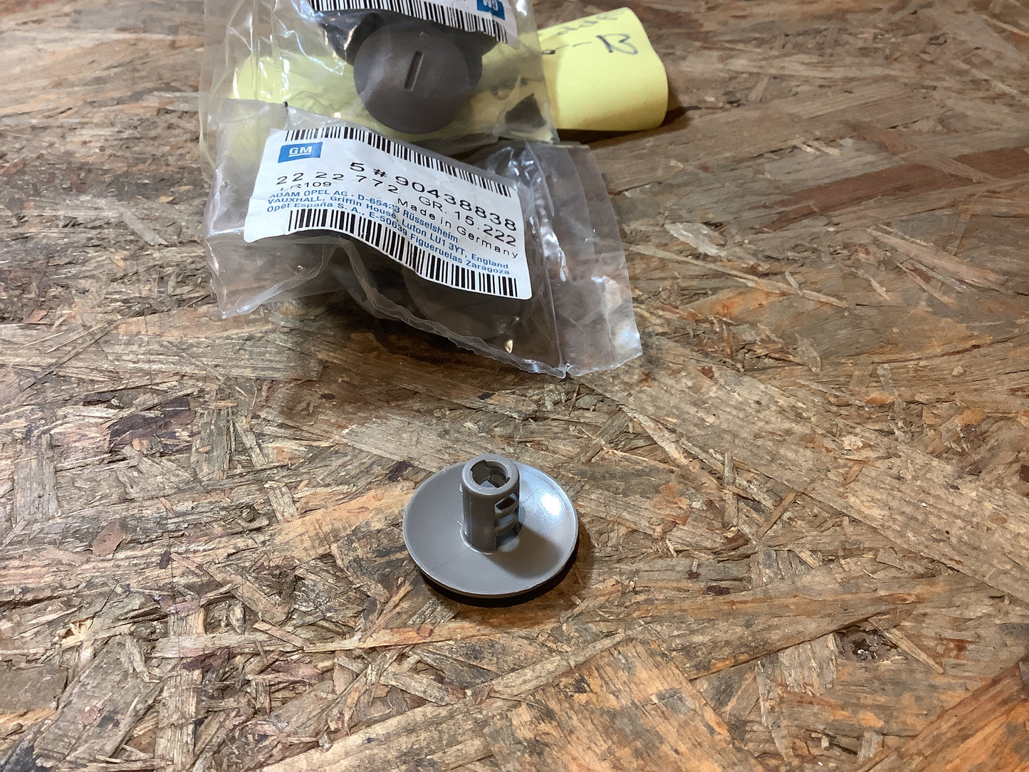 Omega B Stammkrapfen Clips Original GM NEU