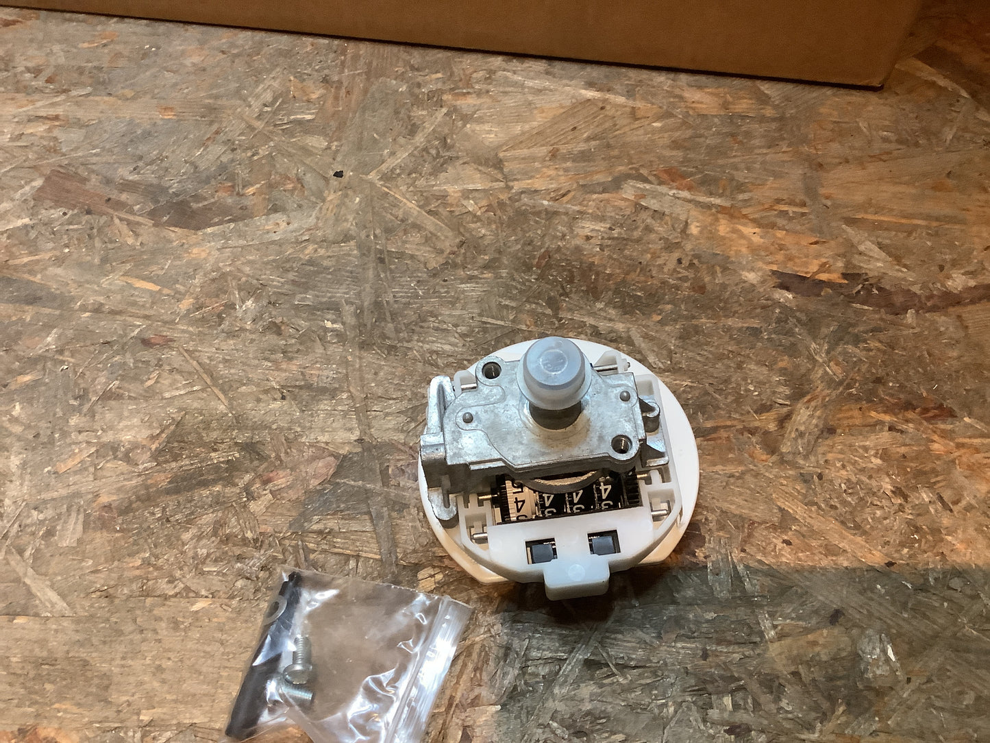 Corsa A Tacho Weiß Original GM NEU