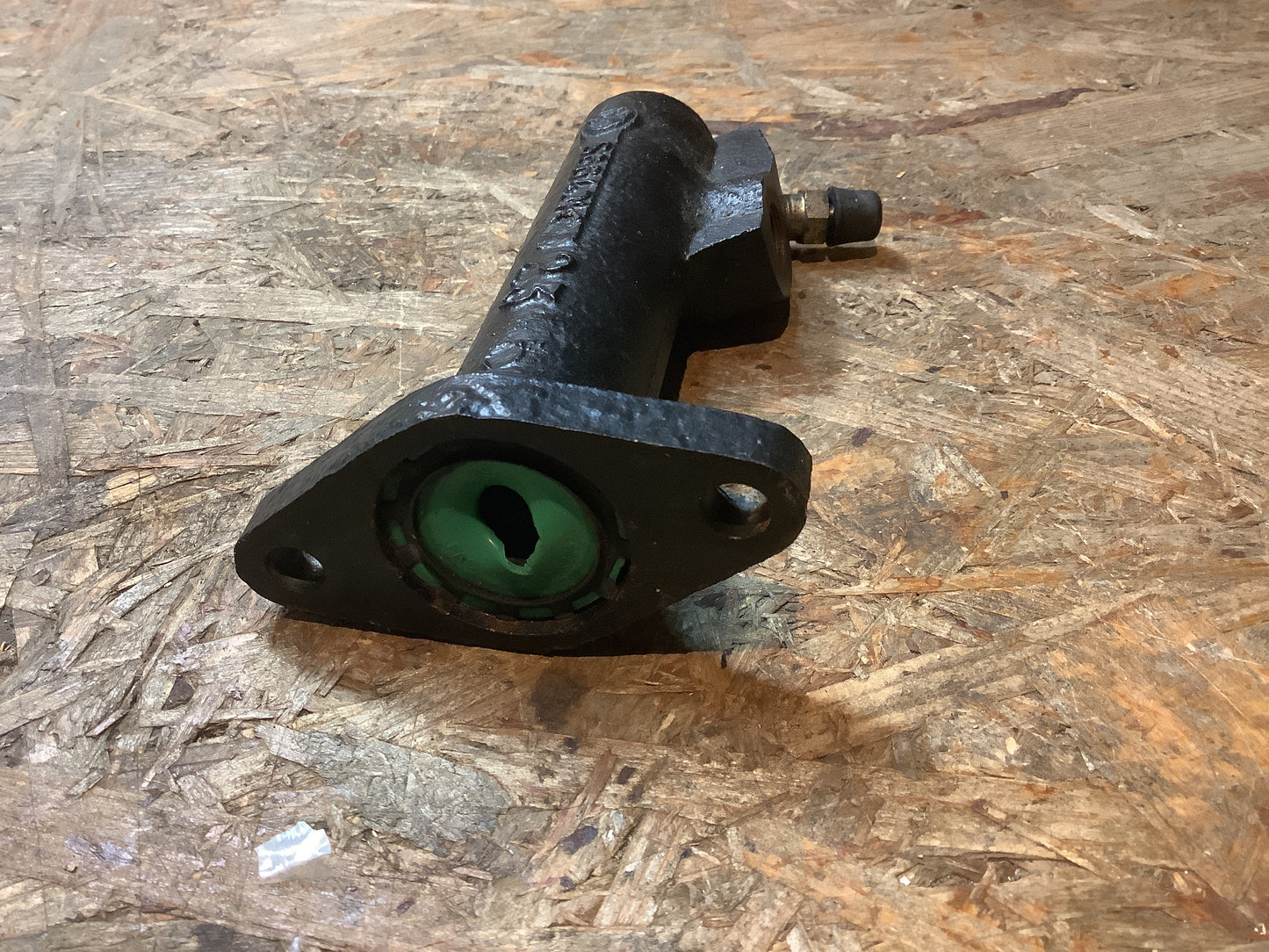 VW Bus T4 Kupplungsgeber Original VW NEU