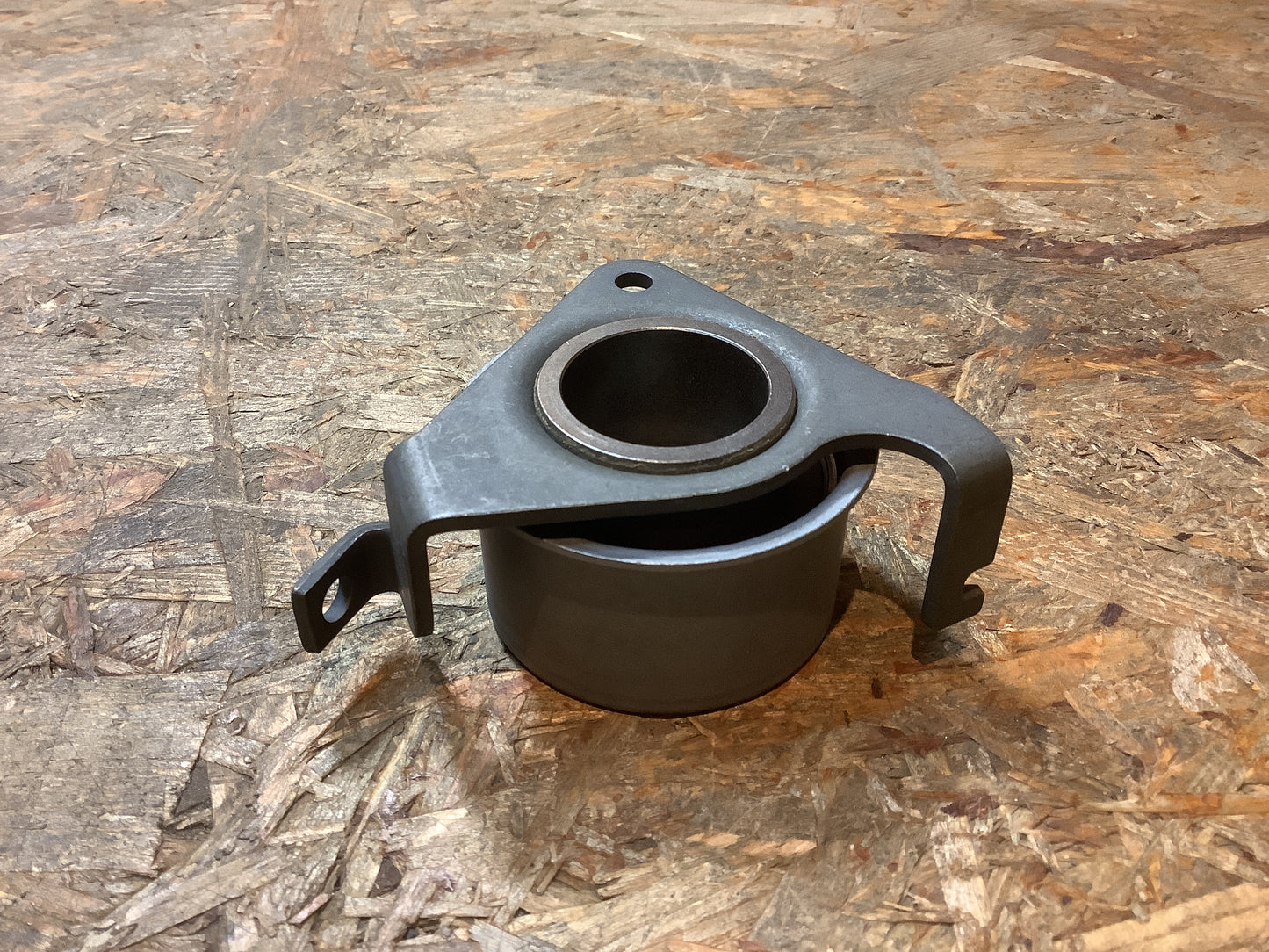 Mitsubishi Colt IV, Galant V Zahnriemen, Spannrolle Original Mitsubishi NEU