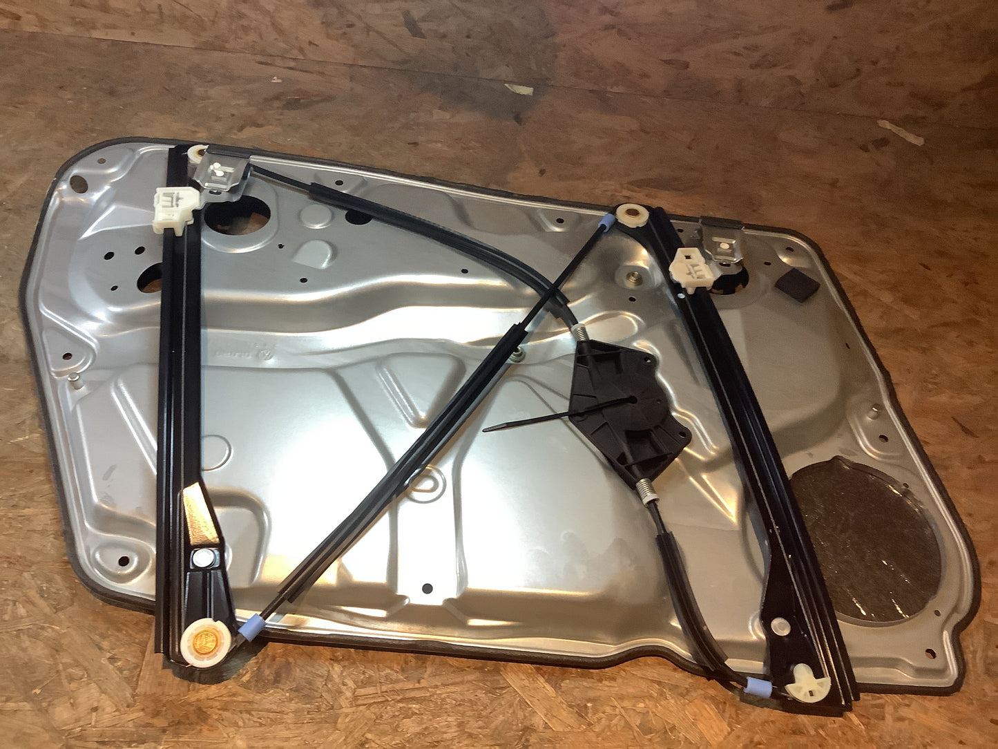 VW Passat Bj. 2000-2005, Skoda Superb Bj, 2001-2008 Fensterheber vorn rechts Original VW NEU