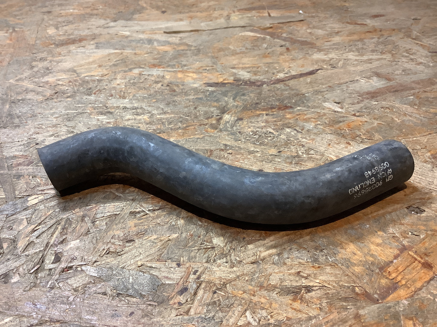 Vectra A Ausgleichsbehälter an Verbindungsrohr Original GM NEU