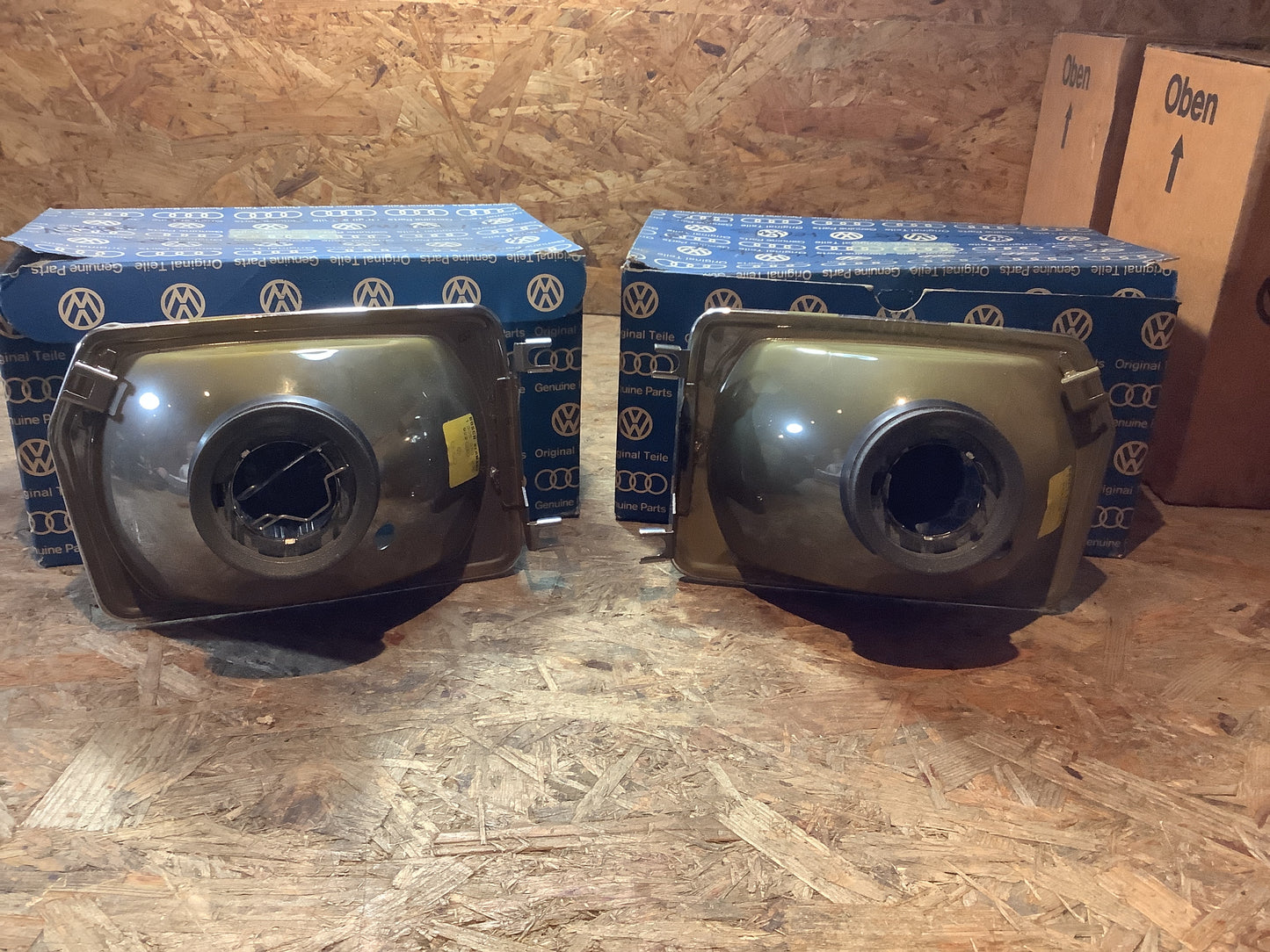 VW Derby II Scheinwerfer links+rechts Satz Original Genuine Parts NEU