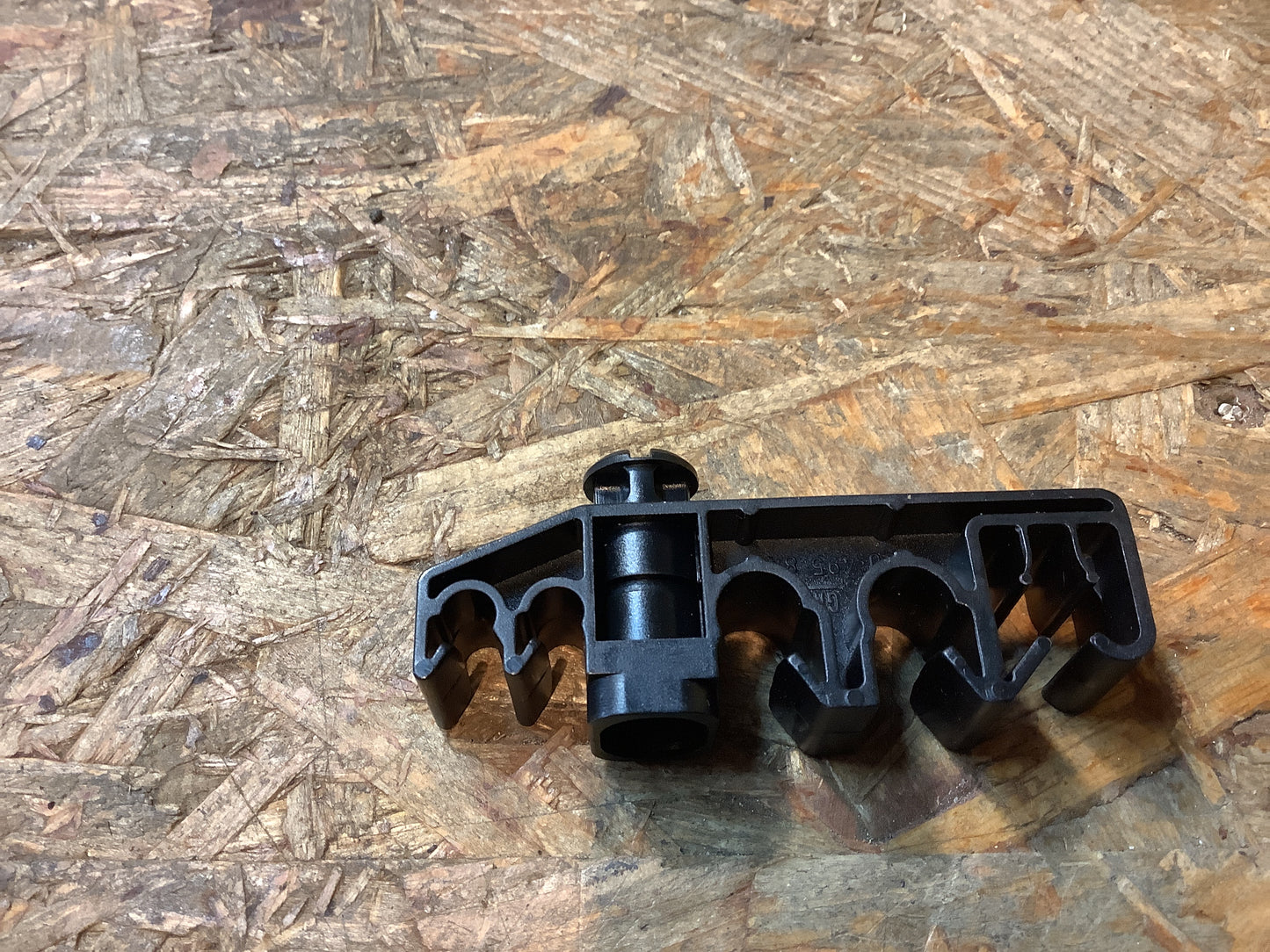 Astra G Zafira A Halter Bremsleitung Original GM NEU