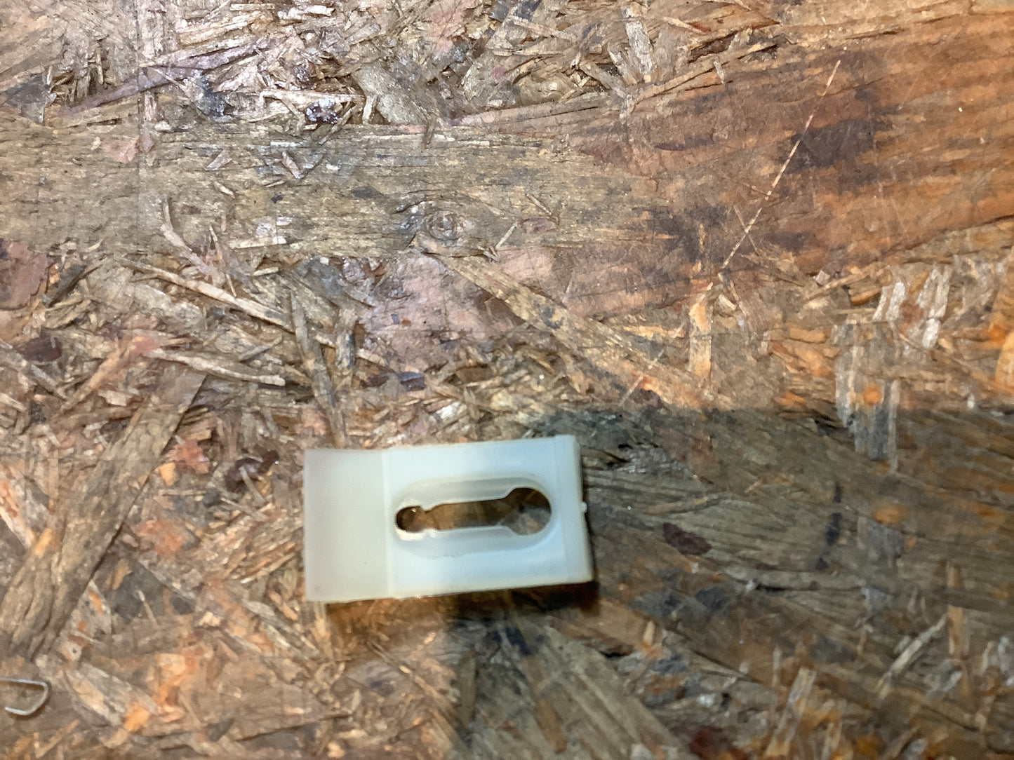 Opel Rekord D/E, Commodore B Halteklammer, Einstiegsblende Original GM NEU