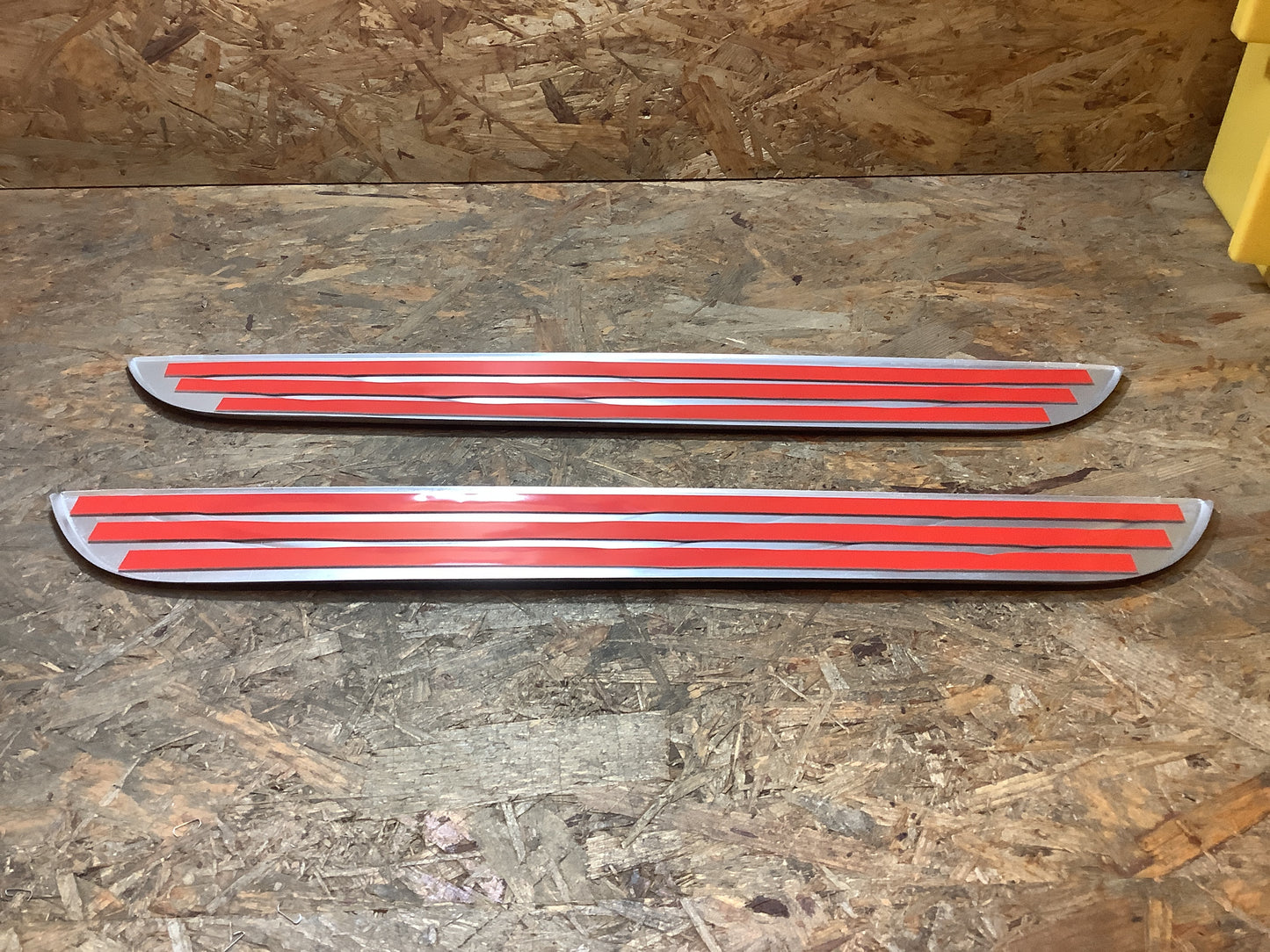 Mitsubishi Grandis Einstiegsschutzleistensatz Original Mitsubishi NEU