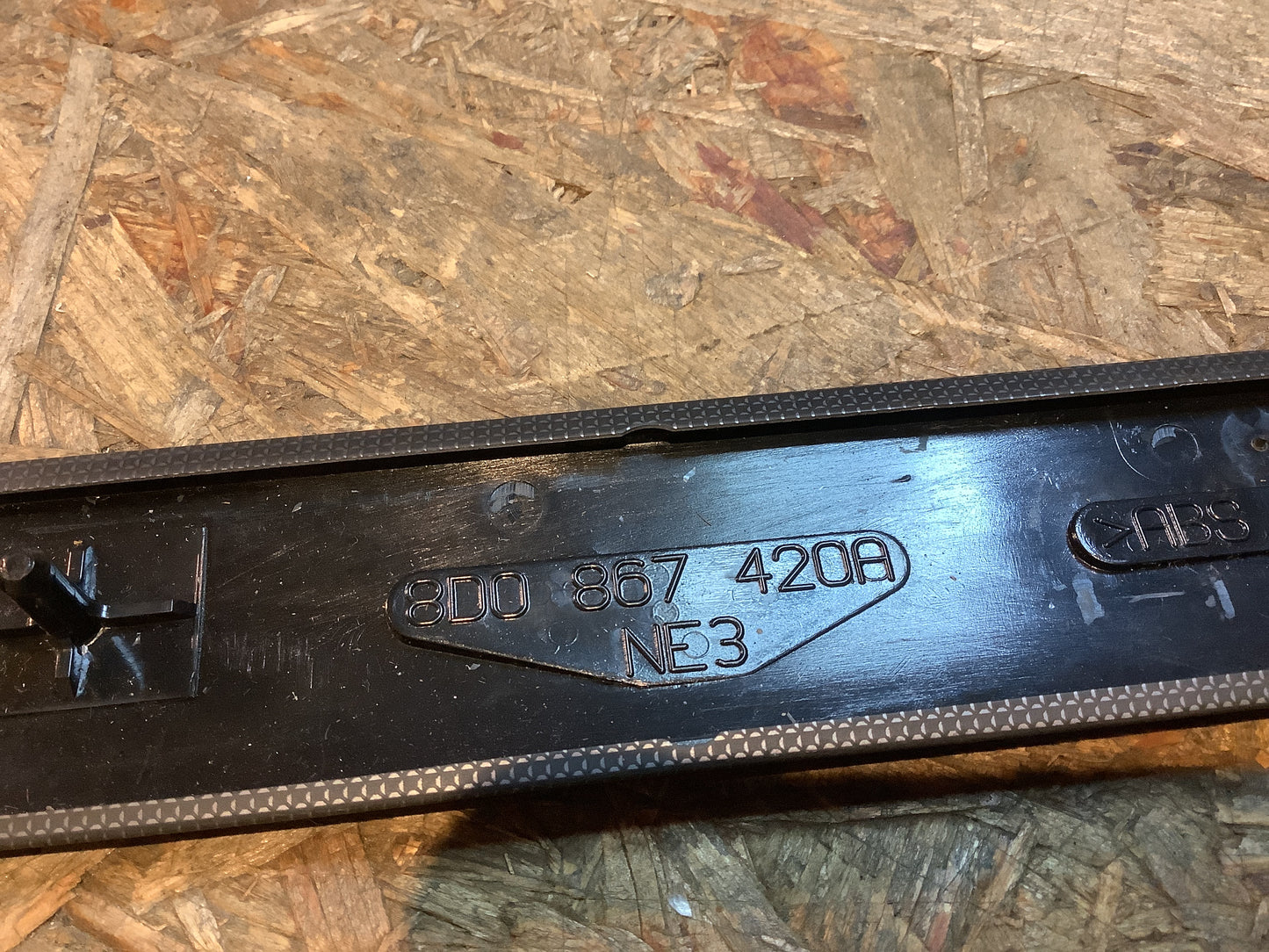 Audi A4/B5 Zierleiste innen rechts hinten Original VW NEU