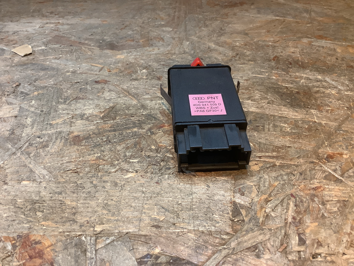 Audi A8/58 Warnblinker Original Audi NEU