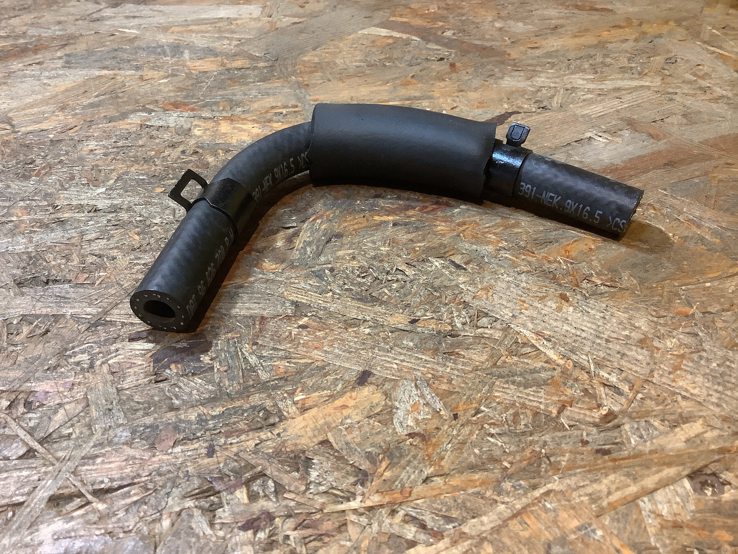 Opel Antara; Motoren: Z24xE, Z32SE Ölkühlungsschlauch Original GM NEU