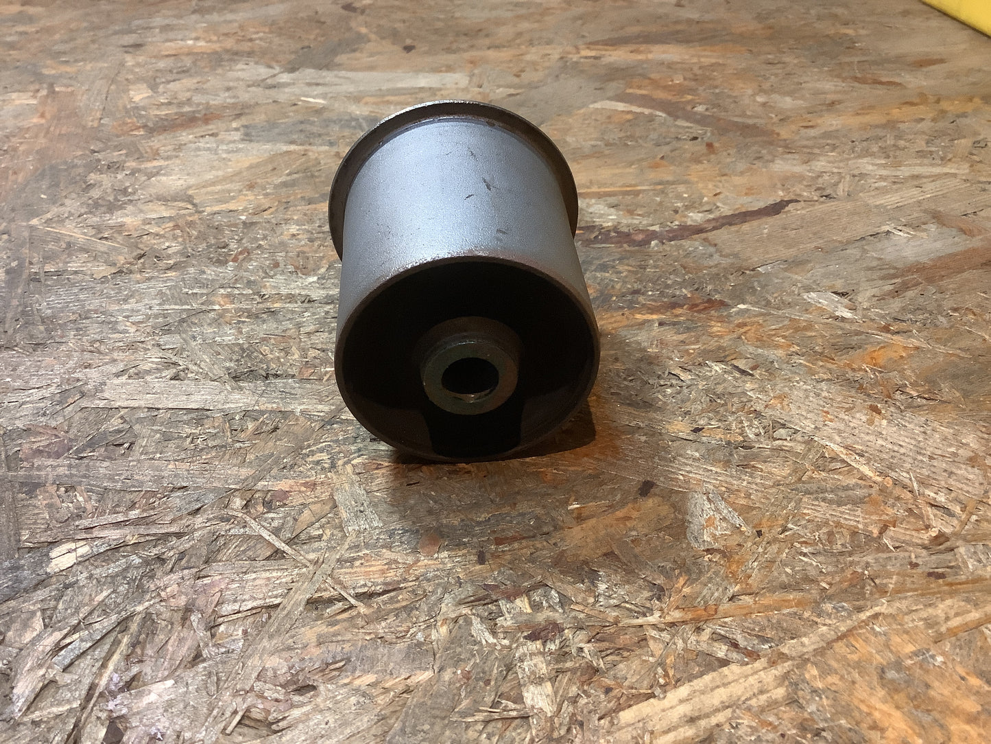 Chevrolet Rezzo Achskörperlager hinten Original GM NEU