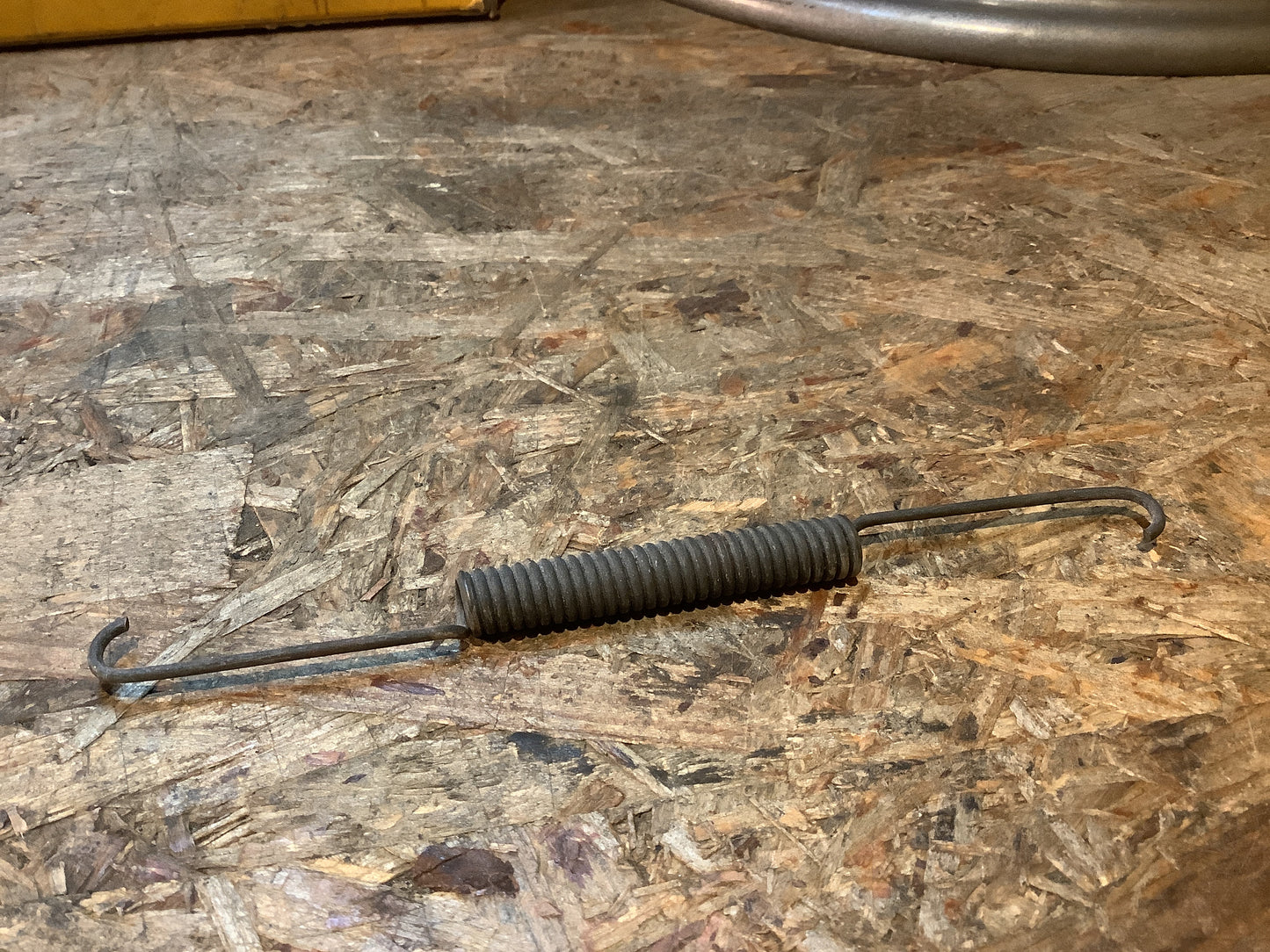 Opel Ascona, Manta, Kadett Rückzugfeder Bremsbacke Original GM NEU