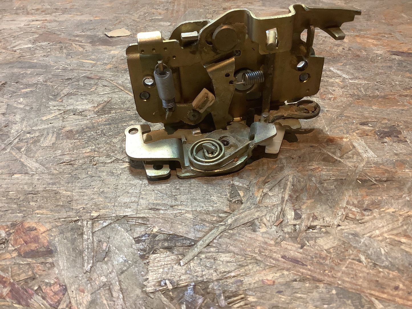 VW Golf I, VW Jetta Türschloss Original Genuine Parts NEU