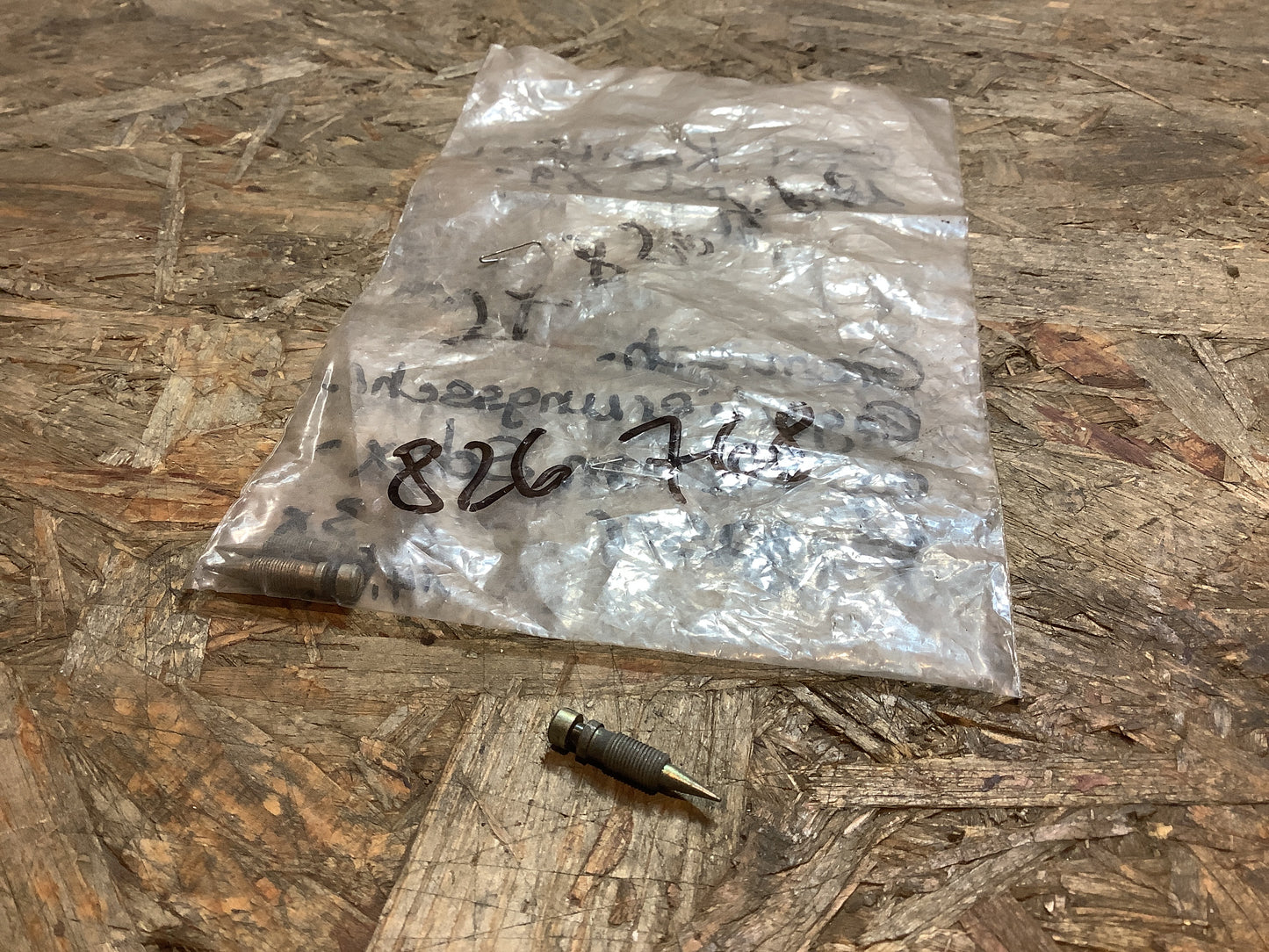 Opel Kapitän, Admiral 1,9-3L Gemisch Regulierungsschraube an Solex Vergaser NEU