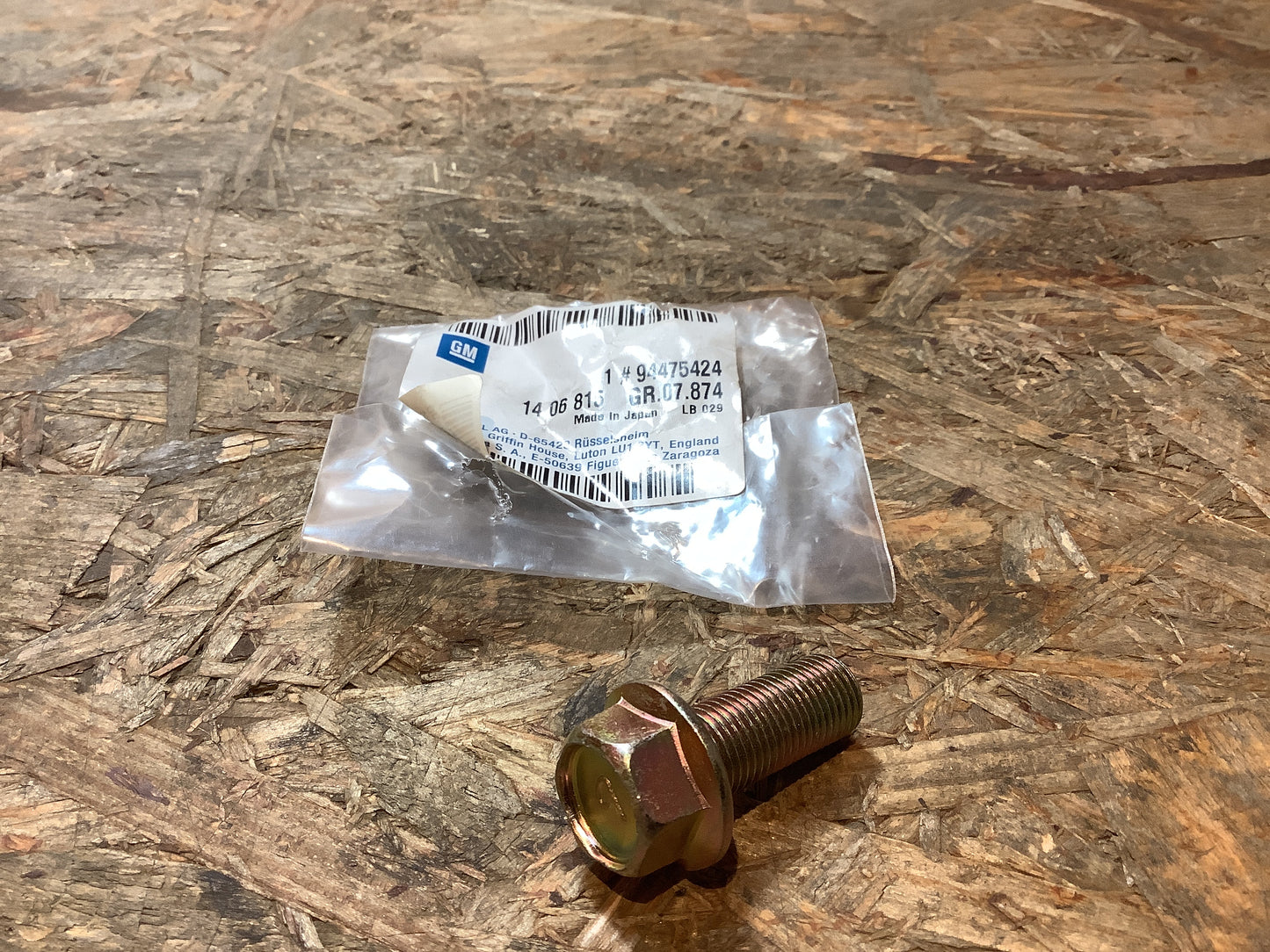 Frontera A Bolzen Stoßfänger Frontverkleidung Original GM NEU