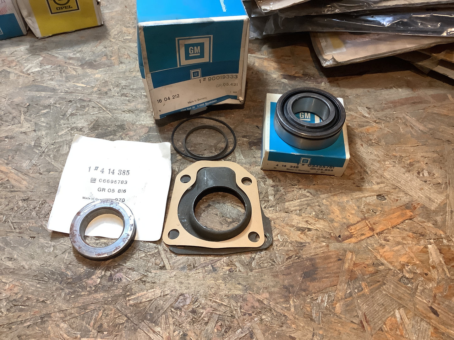 Opel Rekord D Radlagersatz hinten Original GM NEU