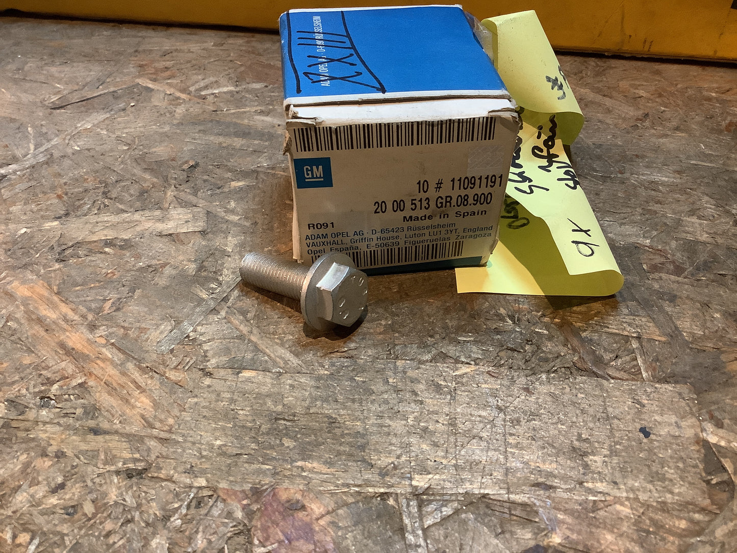 Opel Corsa B, Tigra A Schraube Stoßfänger an Unterboden Original GM NEU