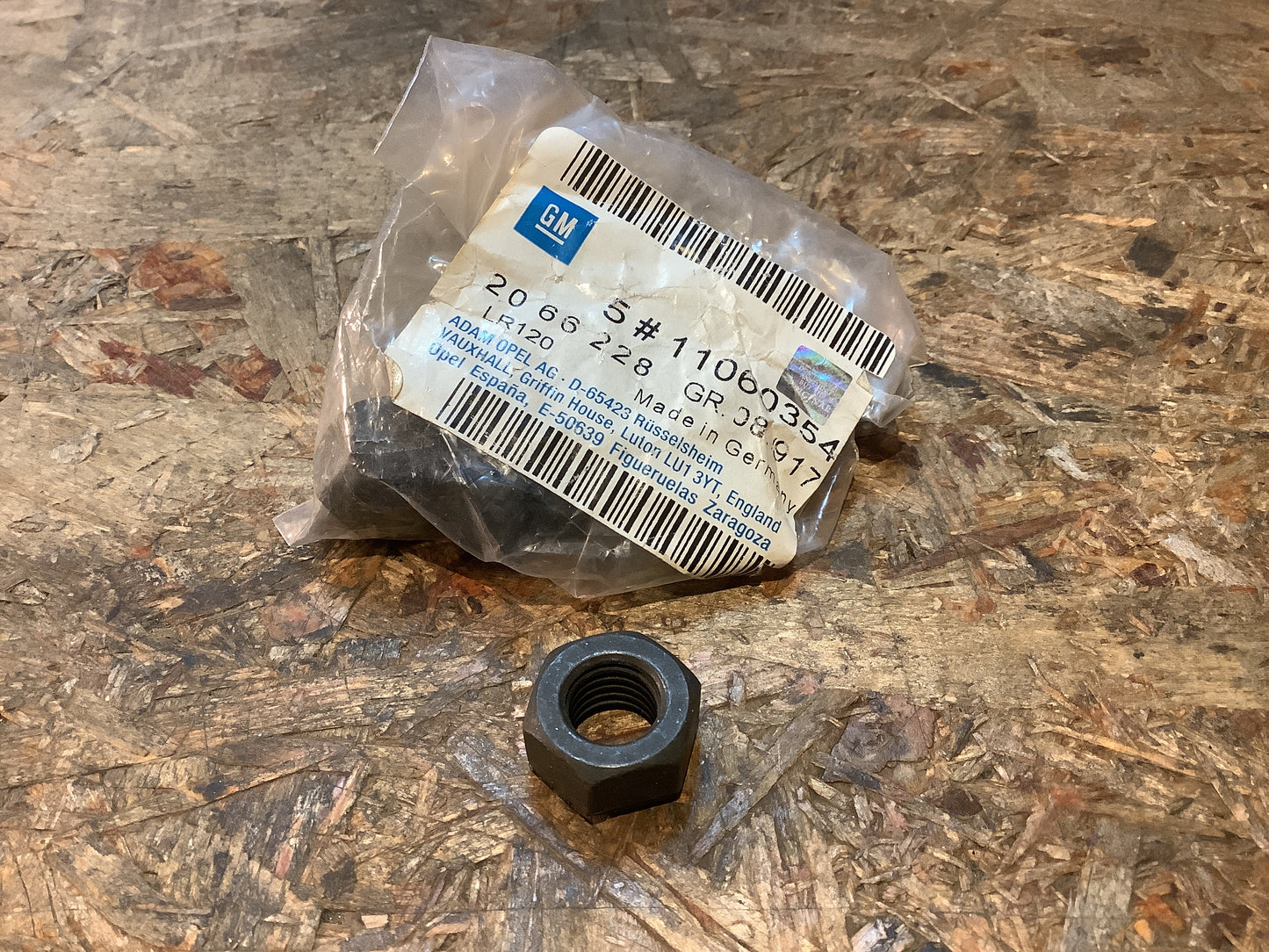 Opel Ascona A / Manta A Mutter oberer Lenkarm Achskörper Original GM NEU