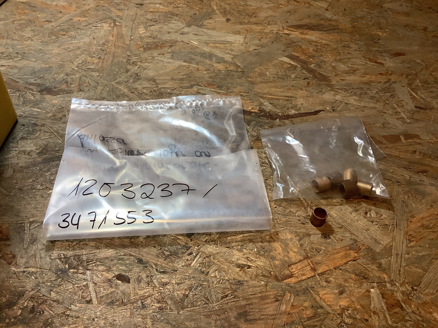 Buchse, Antriebseite und Kollektorlager an Anlasser NEU