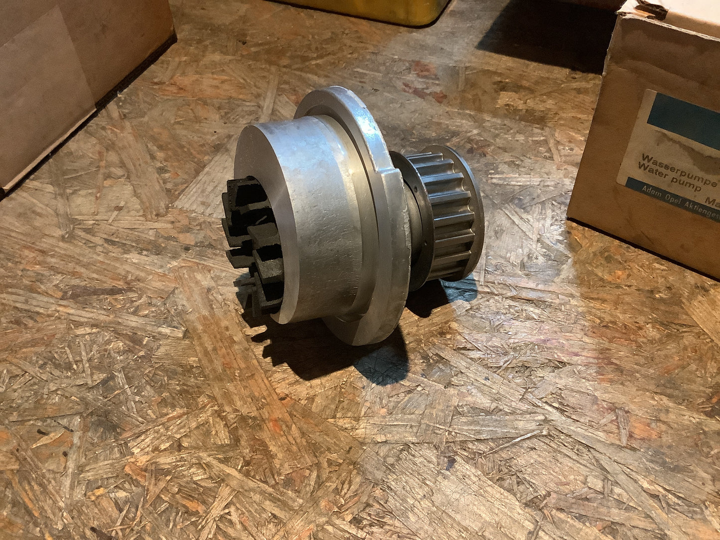 Opel Astra F/G, Corsa A/B, Kadett E, Vectra A/B Wasserpumpe Original GM NEU