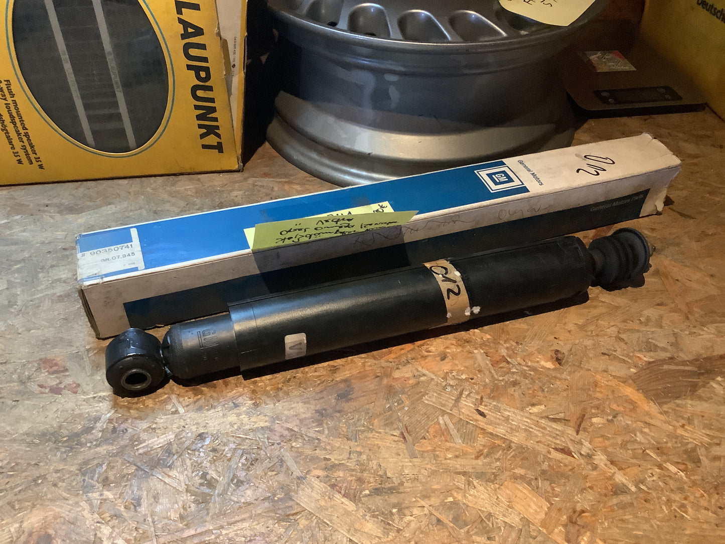 Opel Omega, Senator, Vectra Stoßdämpfer hinten Original GM NEU