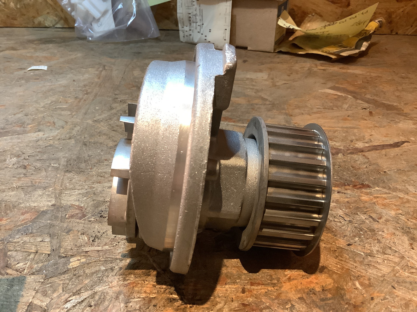 Opel Ascona C 1,6D, Kadett D/E 1,6D Wasserpumpe Original GM NEU