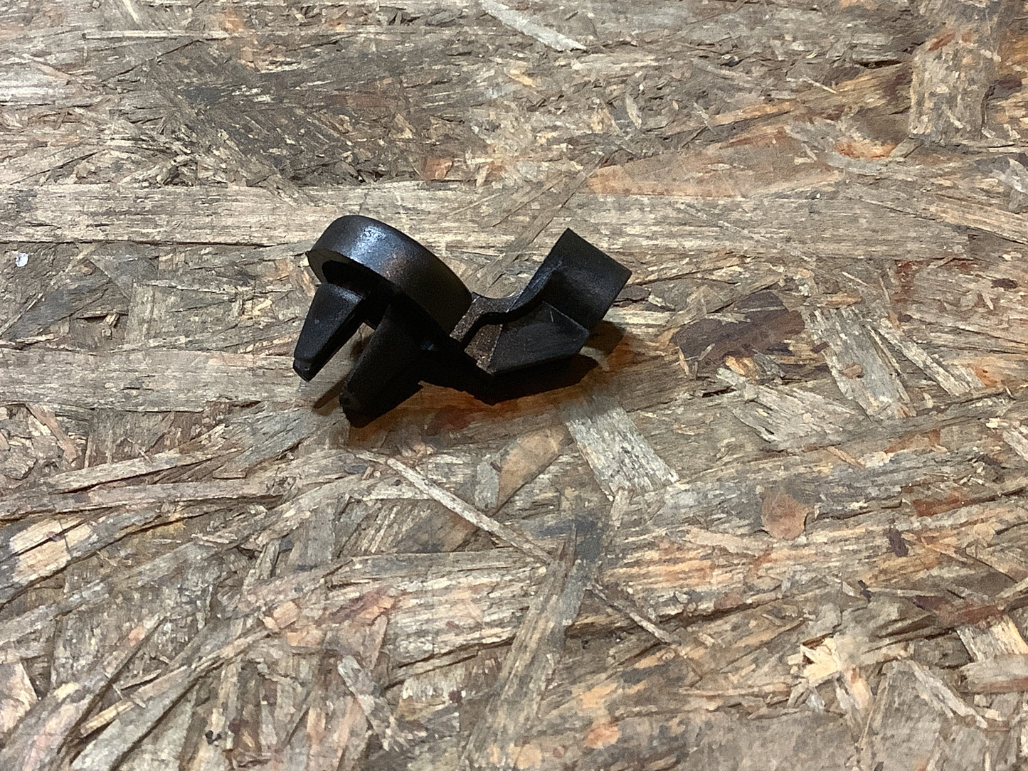 Vectra C Halter Stütze Motorhaube Original GM NEU