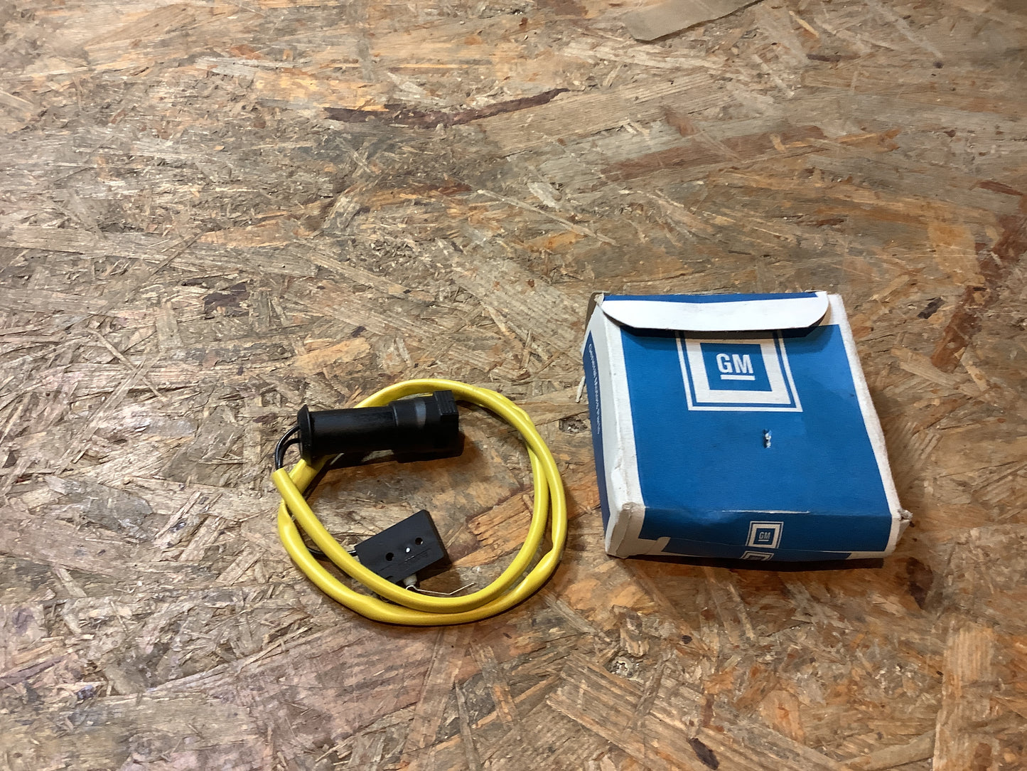 Astra F Calibra A Schalter Alarmanlage Original GM NEU