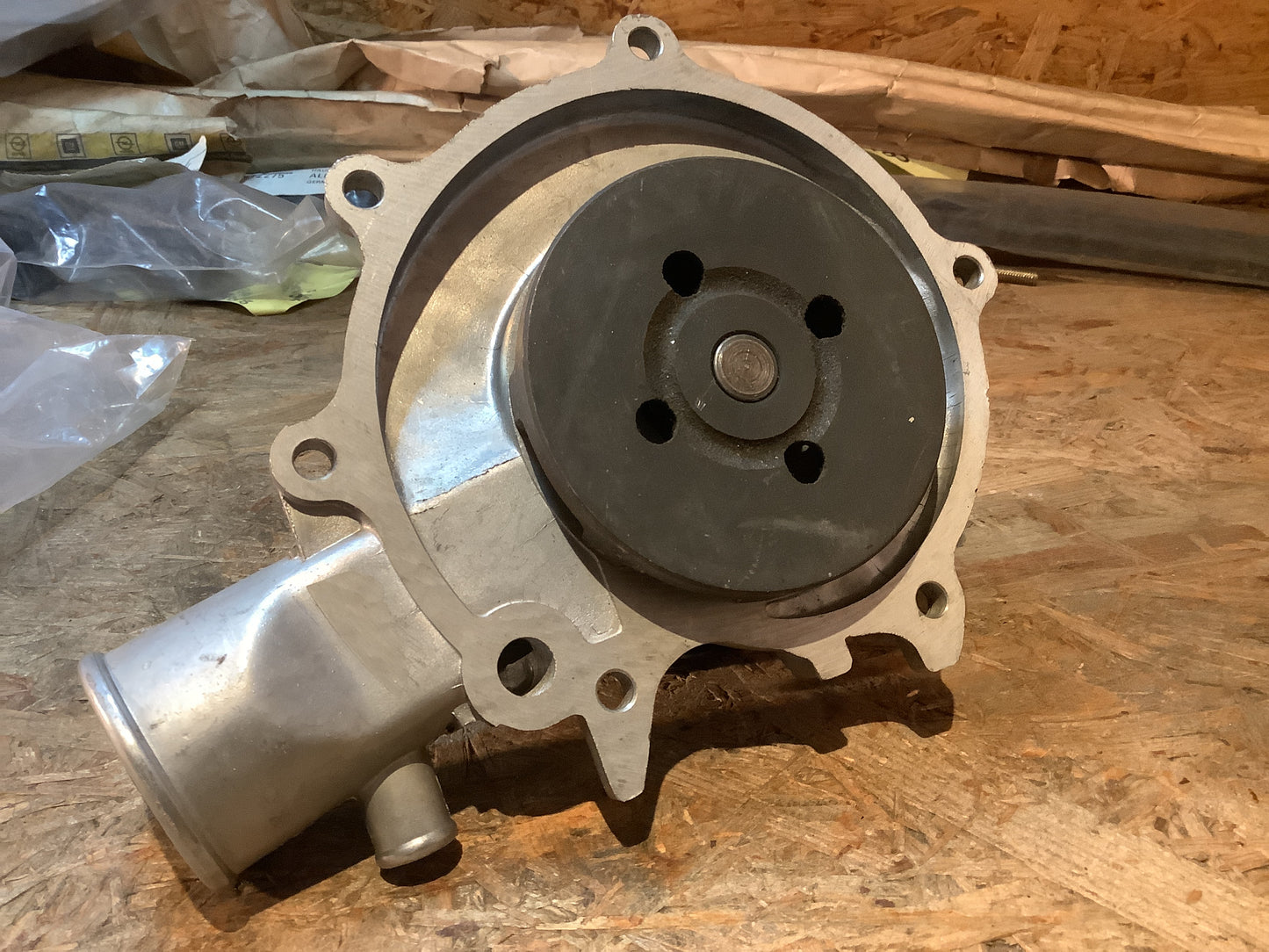 Opel Youngtimer Wasserpumpe Original Opel NEU