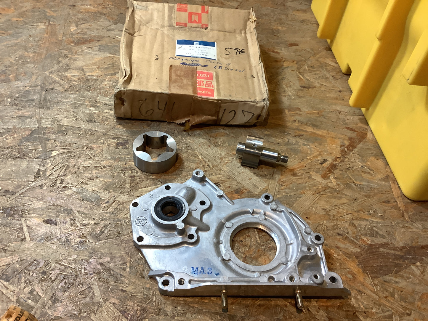 Corsa A 1,5 Diesel Ölpumpe Original GM NEU