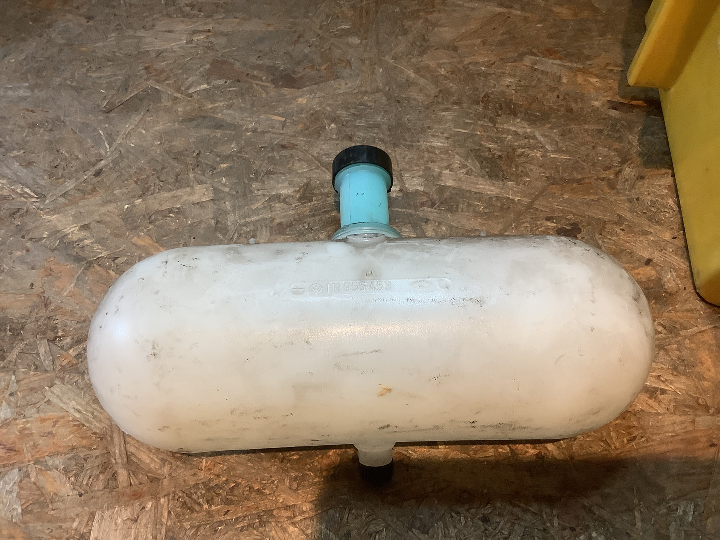 VW 181 / VW Bus T1 Scheibenwasserbehälter Original VW NEU