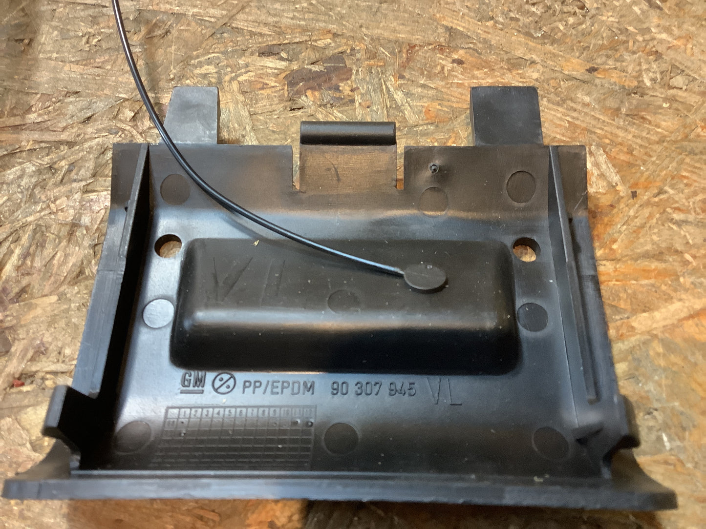 Vectra A Verkleidung Schweller links Original GM NEU