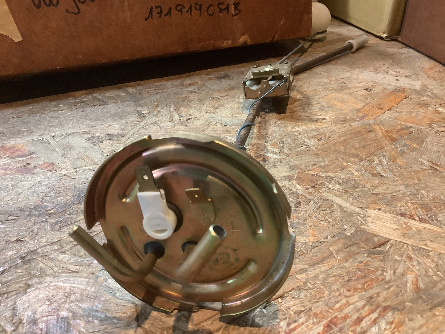 VW Golf I Tankgeber Original VW NEU