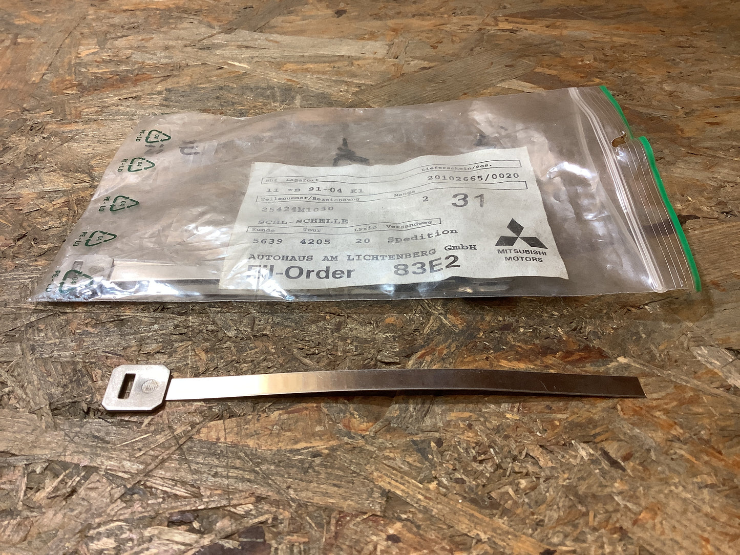 Mitsubishi Schlauchschelle Original Mitsubishi NEU