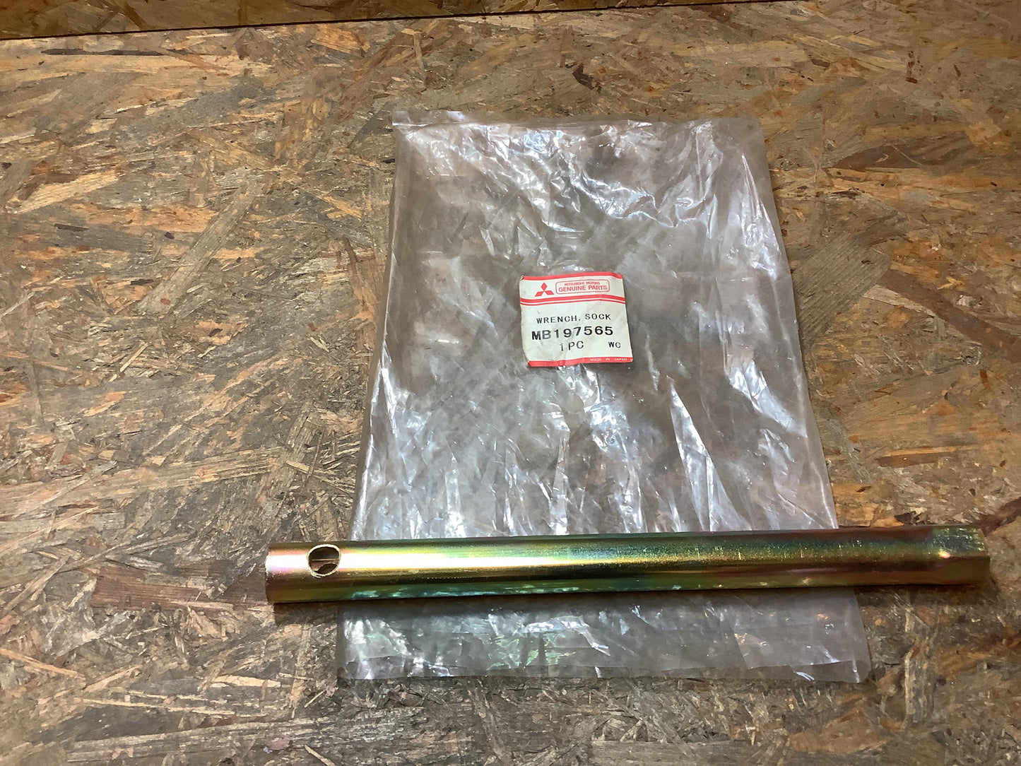 Mitsubishi Steckschlüssel 17mm Original Mitsubishi NEU