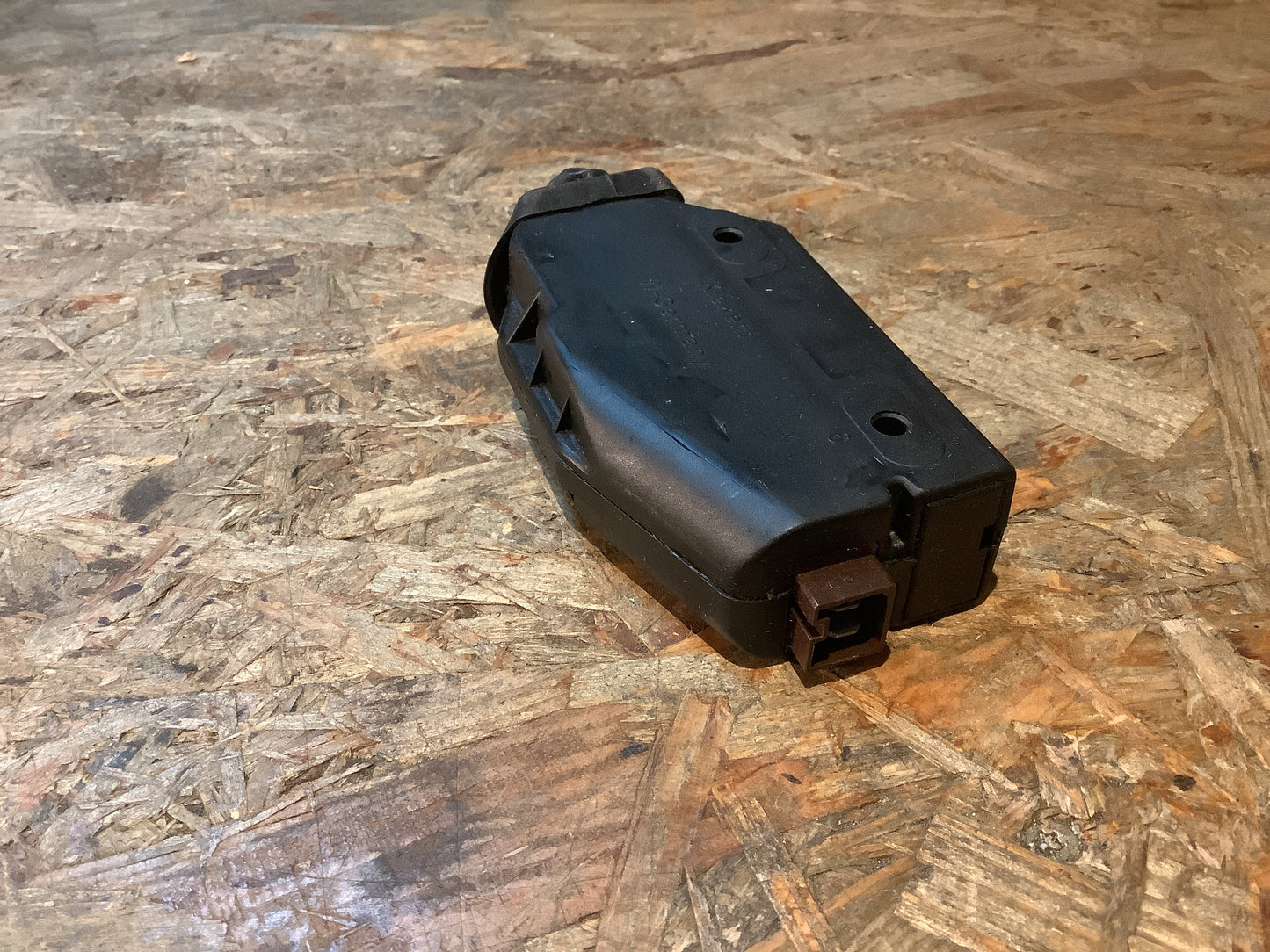 Opel Omega B Zentralverriegelung Original GM NEU