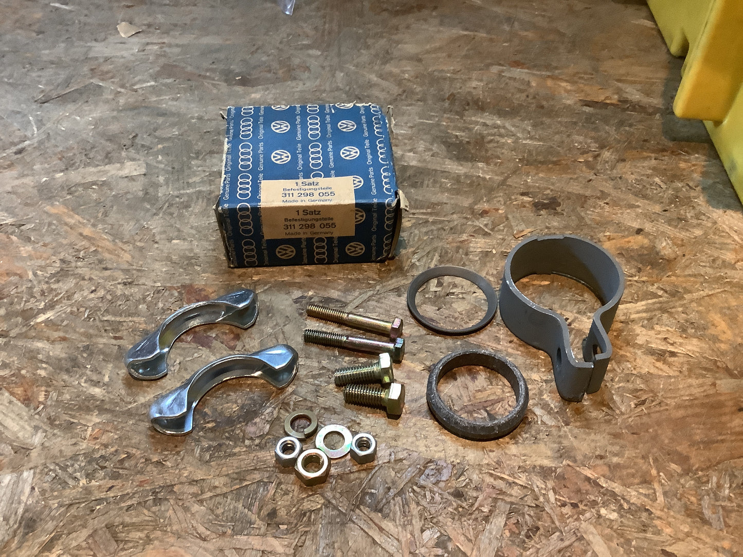 VW Typ 3 Anbausatz Endrohr Original VW Audi NEU