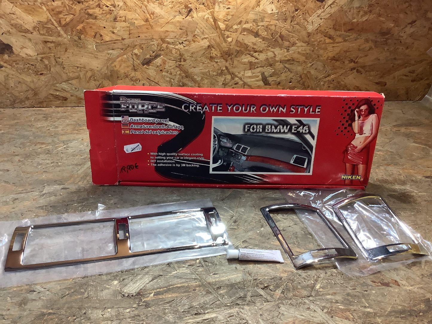 BMW E46 Armaturenbrett-Auflage, Lüftungsgitter-Blende Original Racing Force NEU