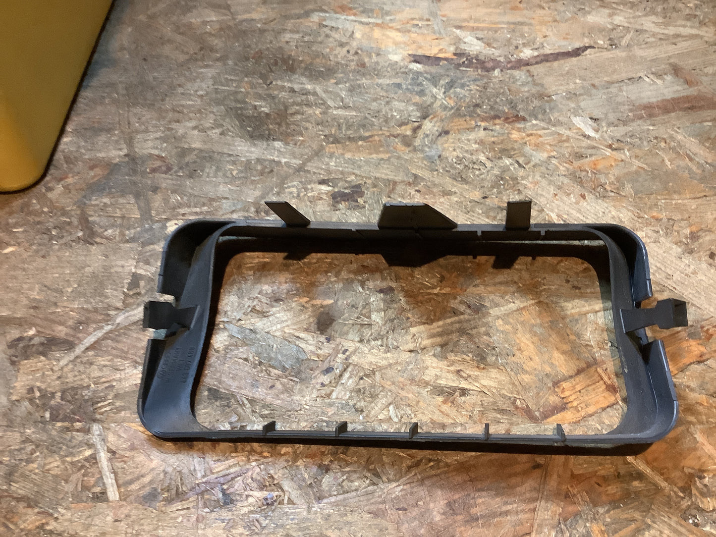 Audi 100 Typ 44 Abdeckung, Nebelscheinwerfer Original VW NEU