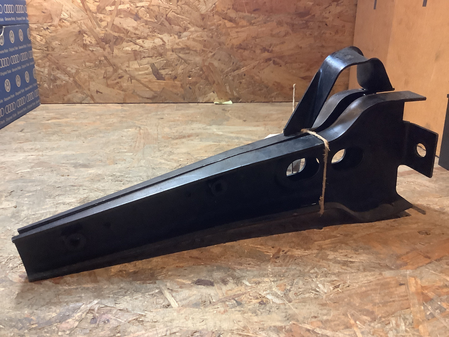 Vw Scirocco I Stoßfängerträger vorn Original VW NEU