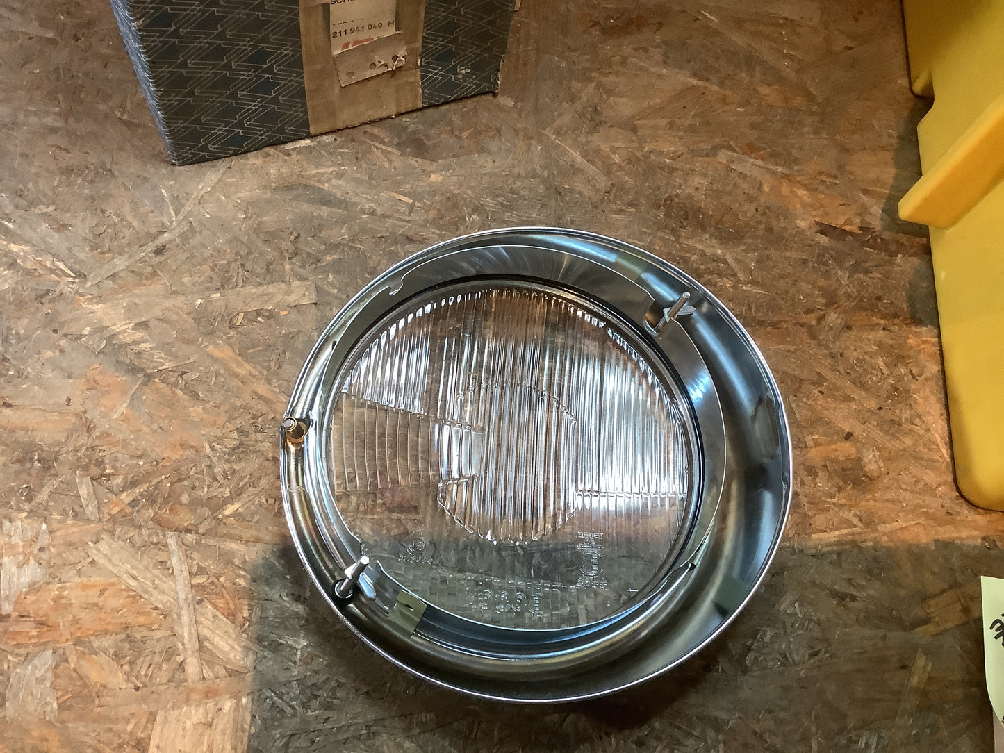 VW Bus T1 Scheinwerfer Rechts Original VW Bosch NEU