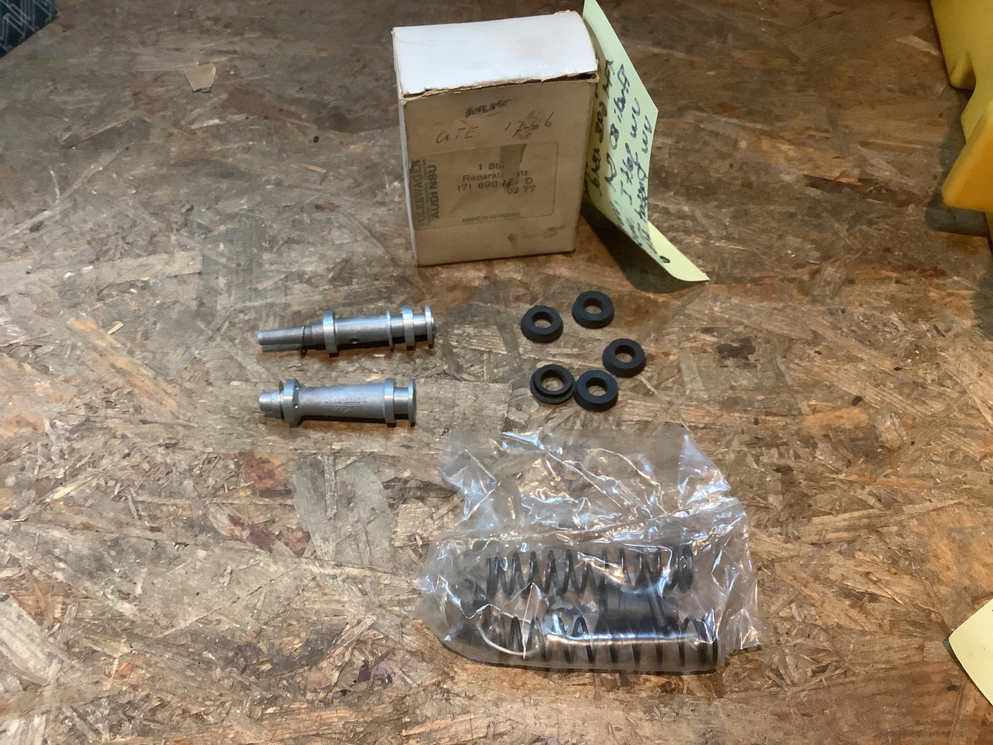 Audi 80 B1, VW Polo, Golf I, Scirocco, Passat 32b Reperatursatz Hauptbremszylinder Original VW AUDI NEU