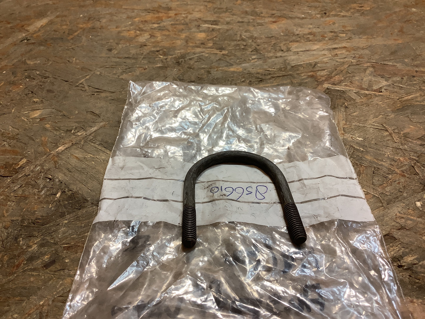 Opel Kadett Bj. 64-65 Halter Auspuff vorn Original NEU