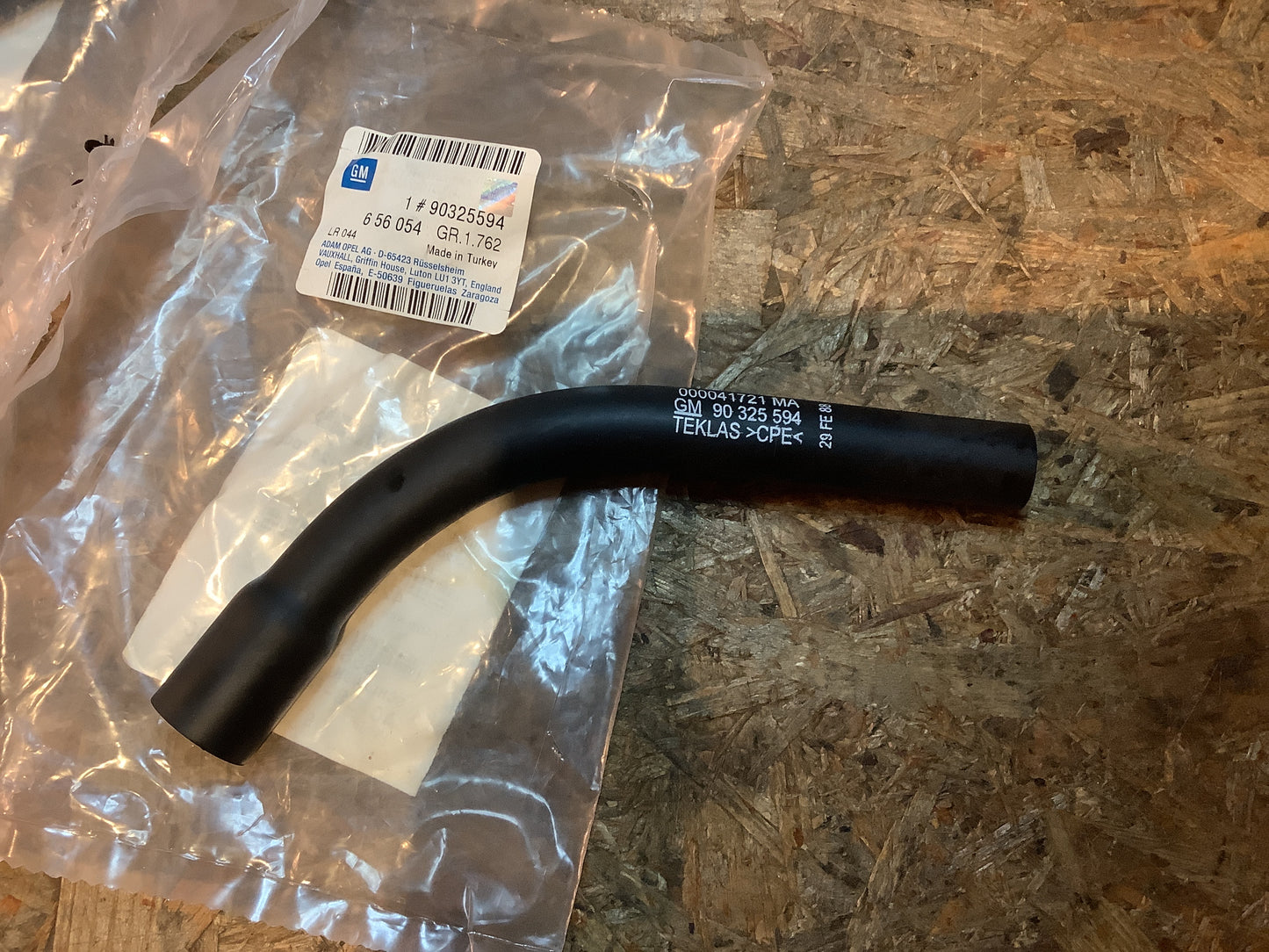 Opel Corsa B Schlauch Zylinderkopf Haubenentlüftung Original GM NEU