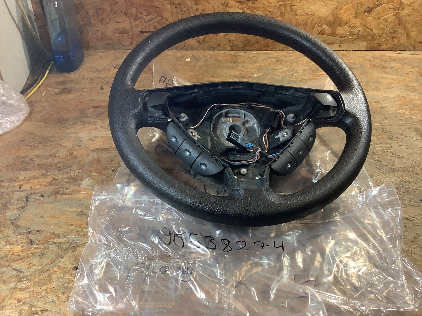 Astra G, Zafira A Lenkrad/Multifunktionslenkrad (Für Airbag und Radiobedienung) Original GM NEU