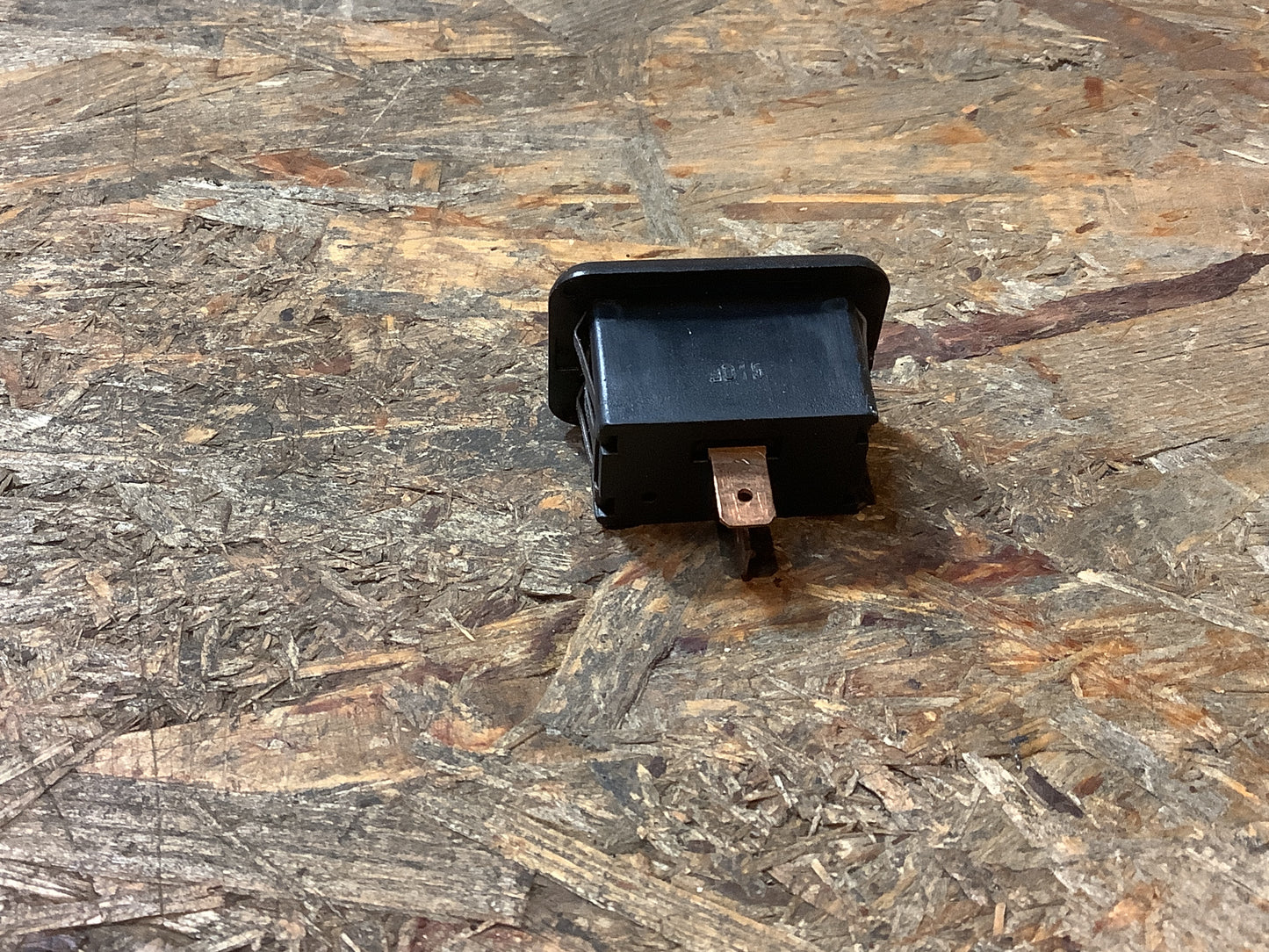 Ford Fiesta III; Ford Escort 5,6 Schalter Heckklappe Original Ford NEU