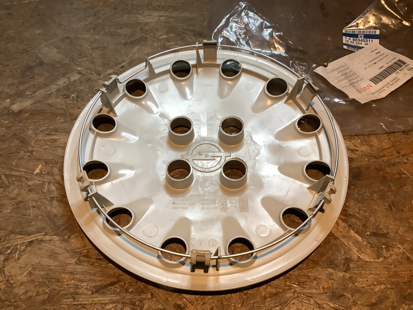 Opel Corsa A/B, Kadett E Radkappe 13“ Original GM NEU